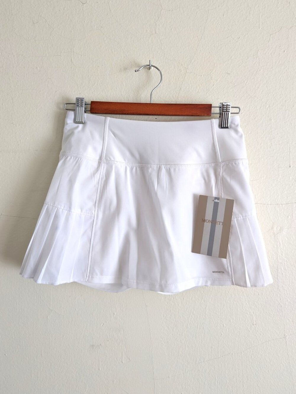 NWT Mondetta White Groove Skort Tennis Pickleball Golf XS ***STAINS***